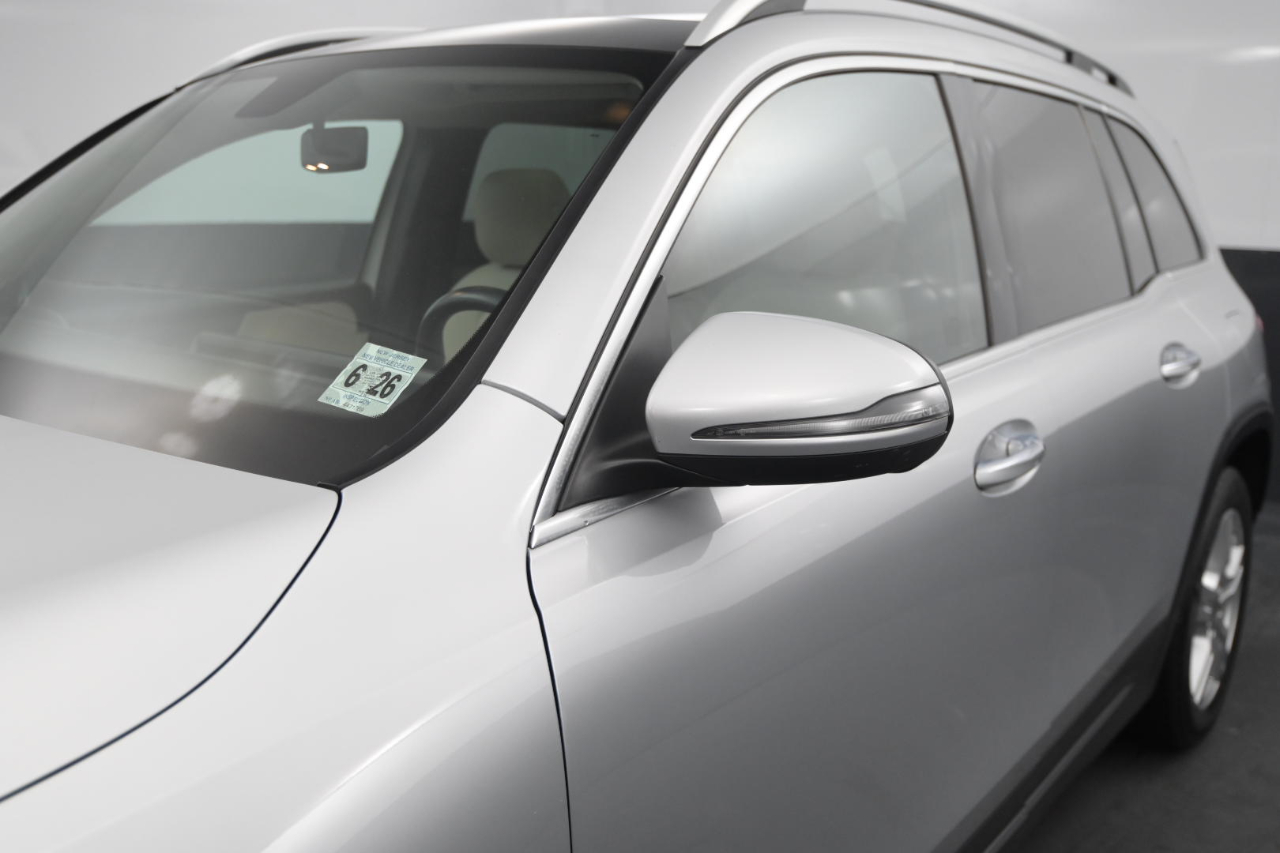 Mercedes-Benz GLB GLB 250 4MATIC SUV 2021