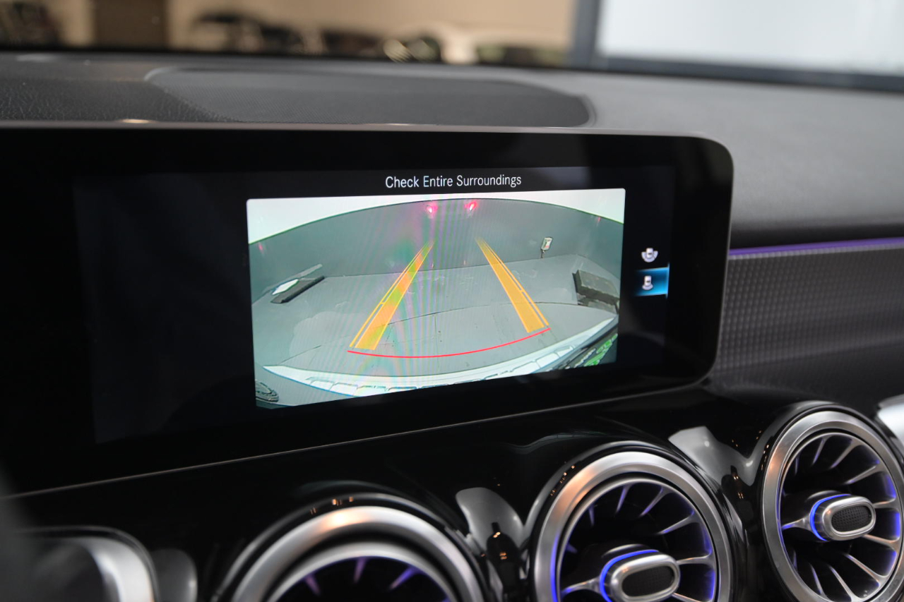 Mercedes-Benz GLB GLB 250 4MATIC SUV 2021