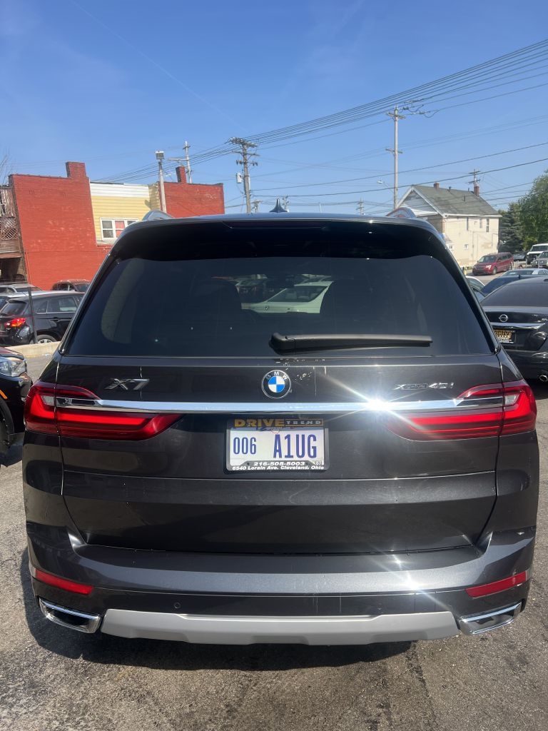 BMW X7  2019