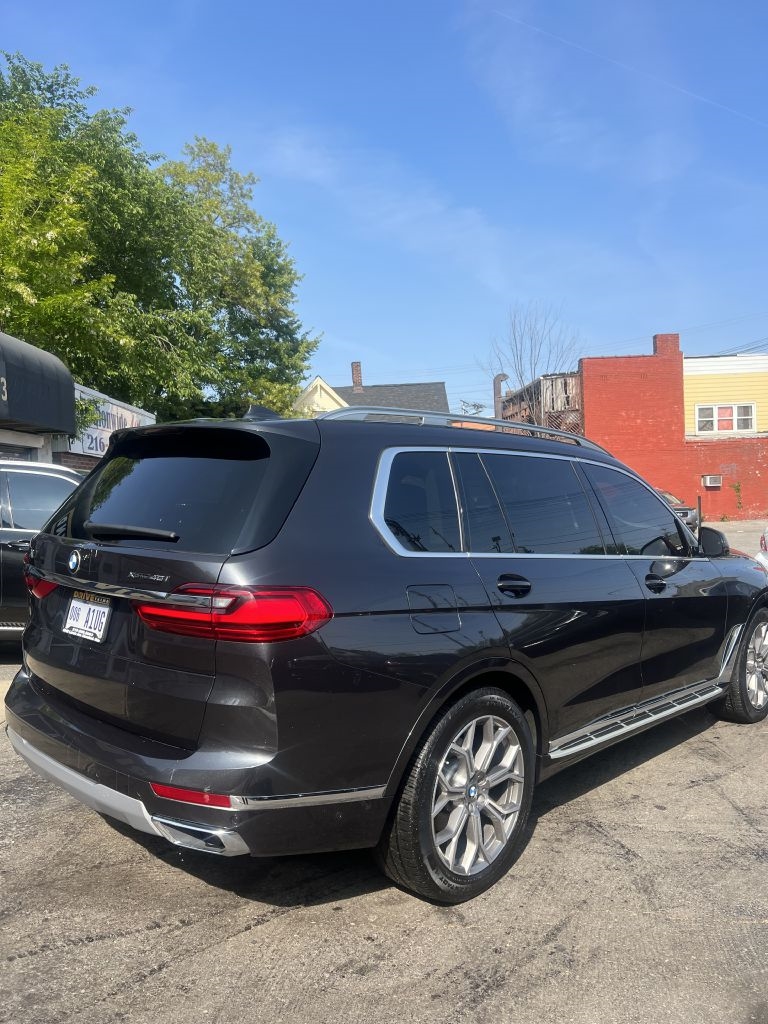 BMW X7  2019