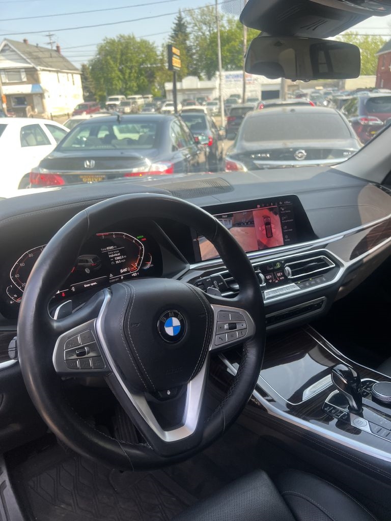 BMW X7  2019