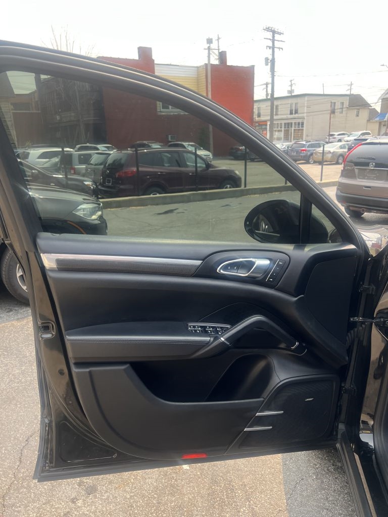 Porsche Cayenne  2016