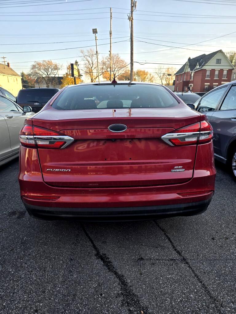 Ford Fusion Hybrid  2020