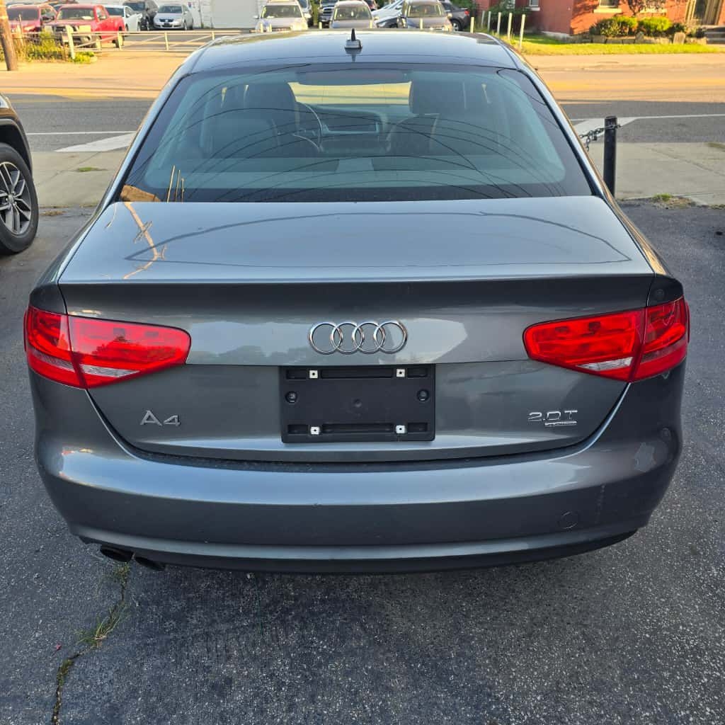 Audi A4  2013