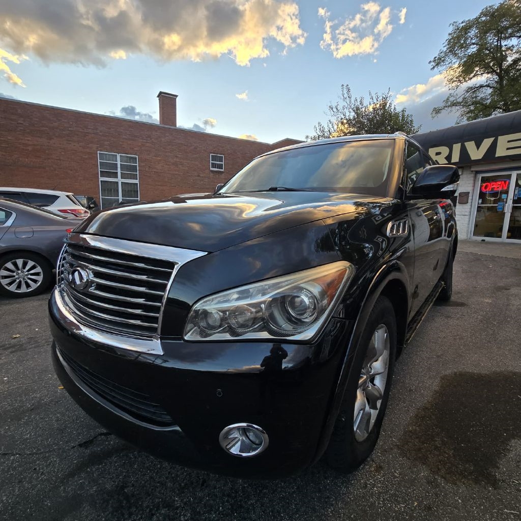 Infiniti QX56  2011