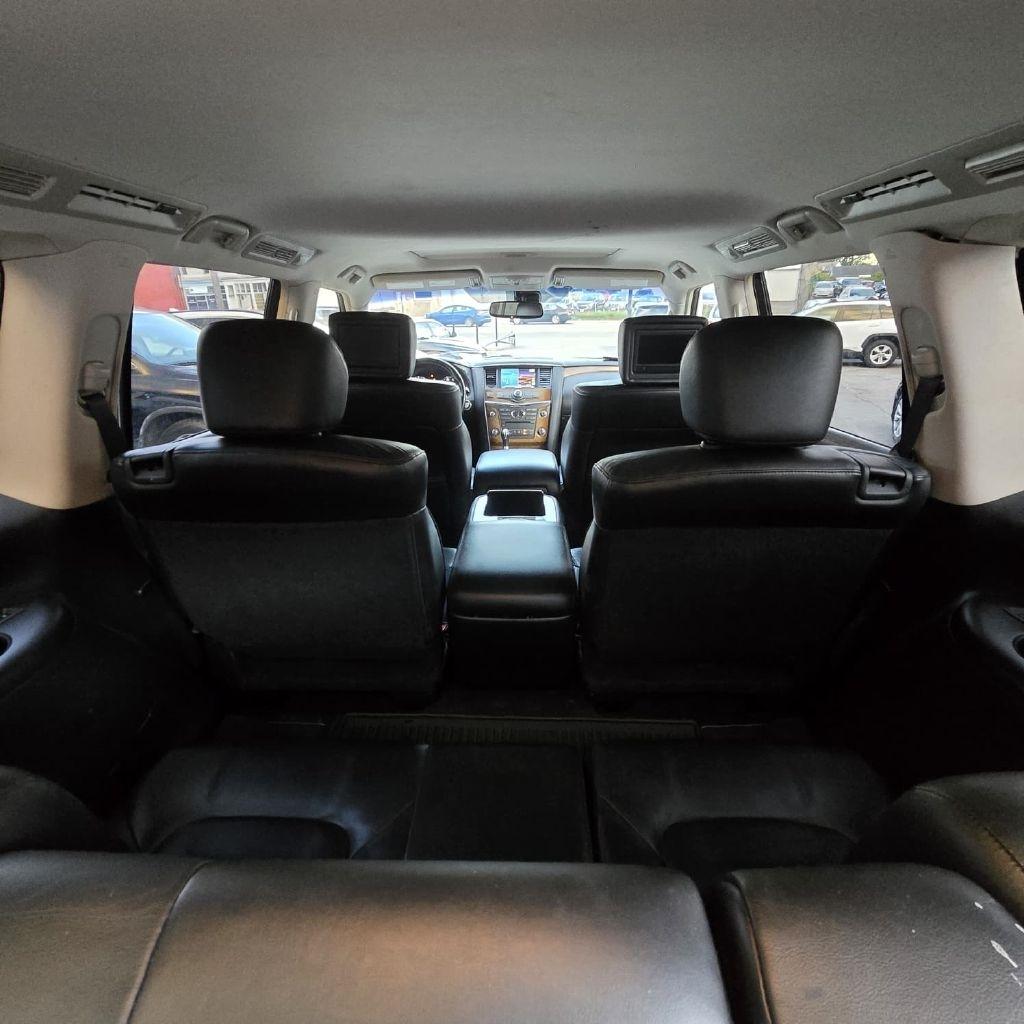 Infiniti QX56  2011
