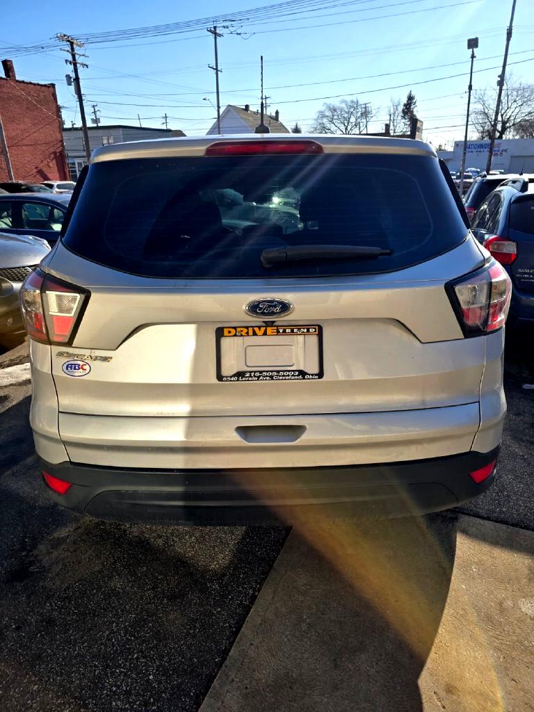 Ford Escape  2017