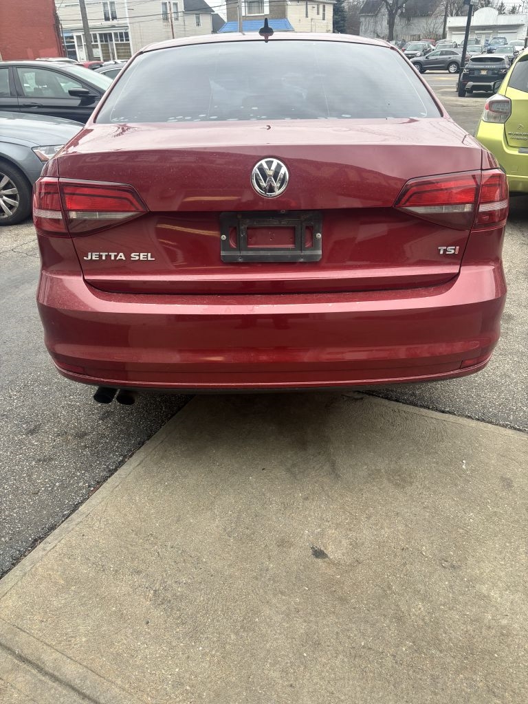 Volkswagen Jetta  2016