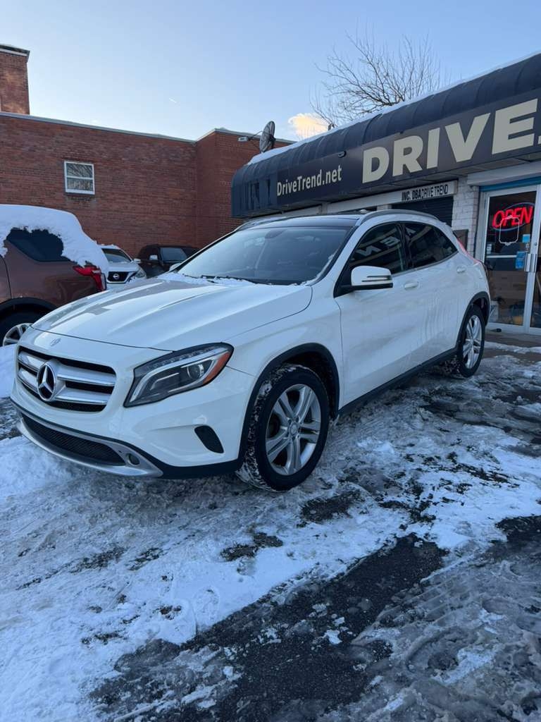 Mercedes-Benz GLA-Class  2015