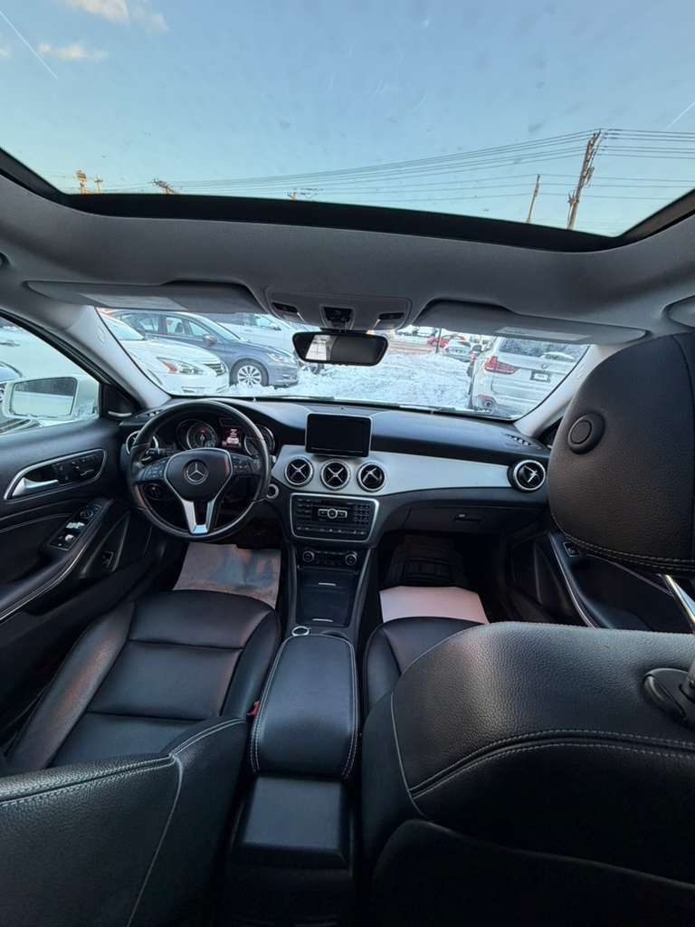 Mercedes-Benz GLA-Class  2015