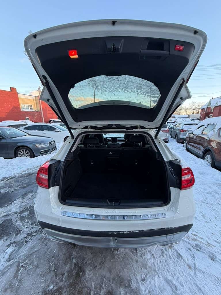 Mercedes-Benz GLA-Class  2015