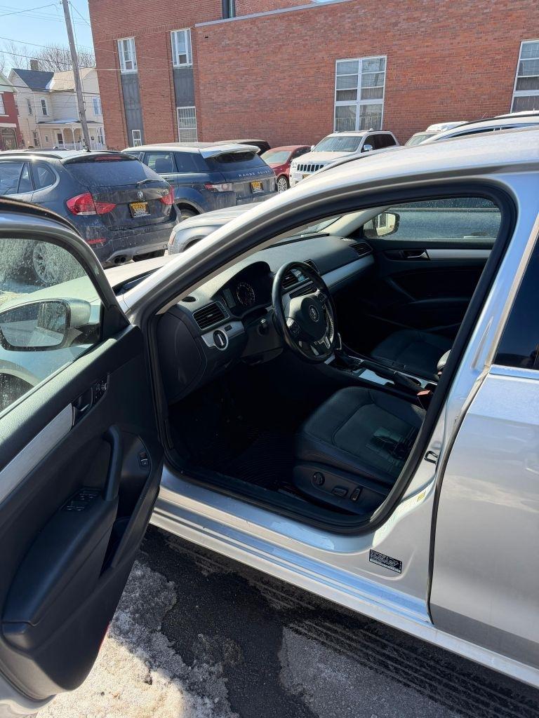 Volkswagen Passat  2013