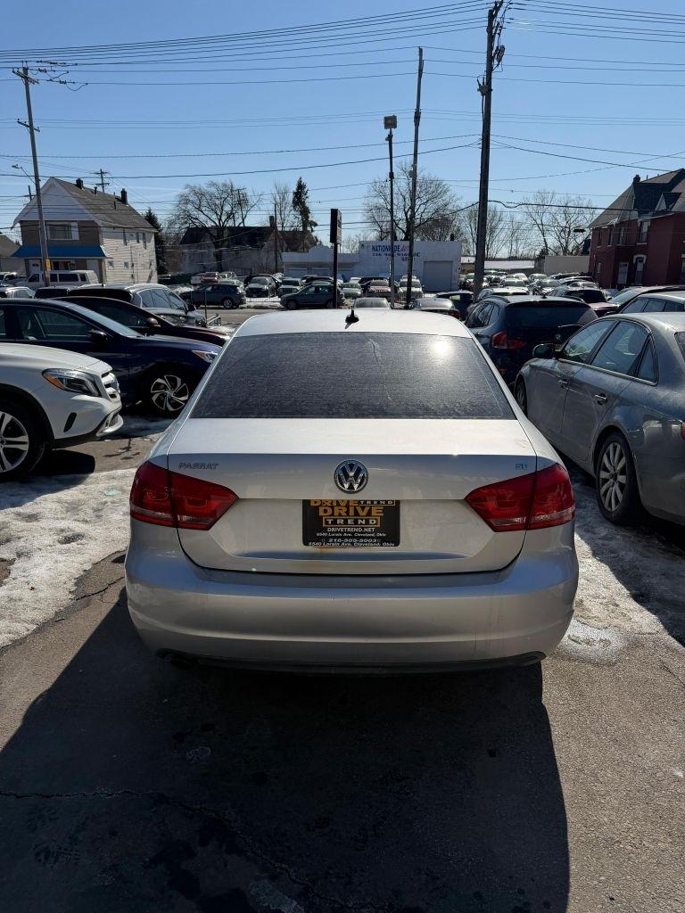 Volkswagen Passat  2013