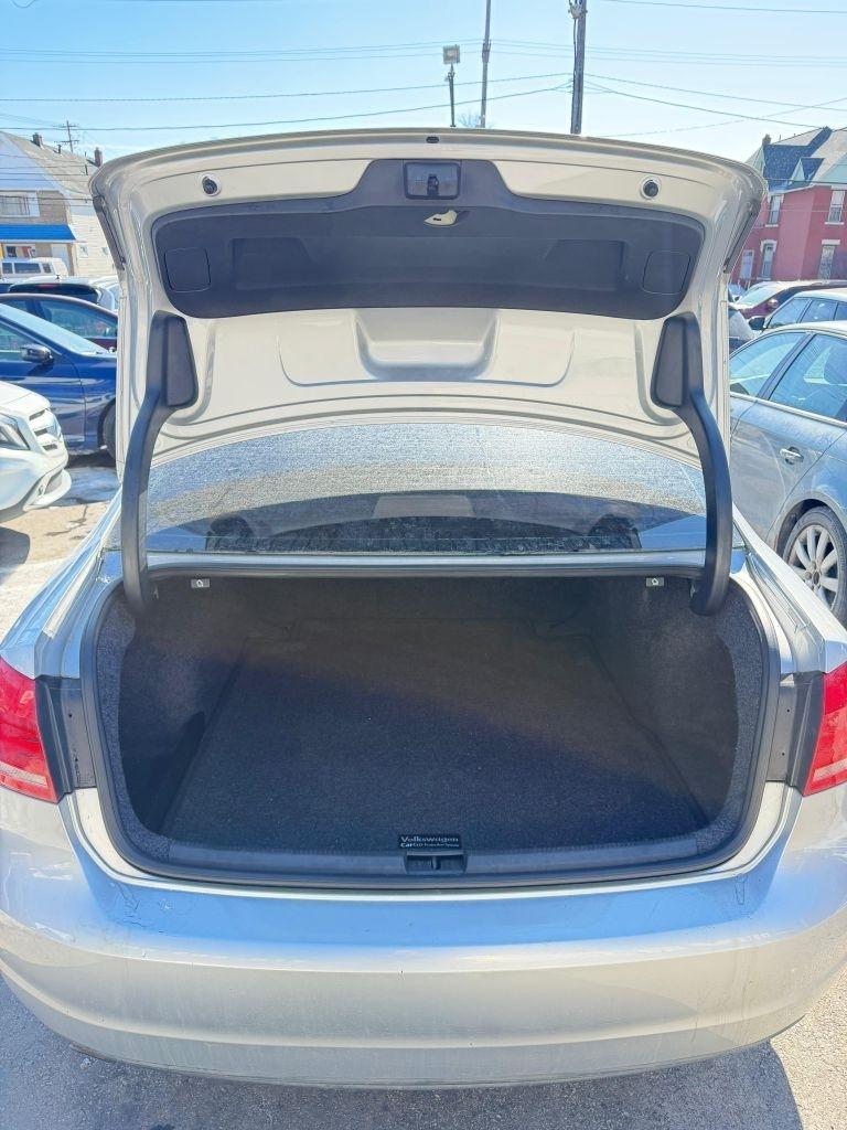 Volkswagen Passat  2013