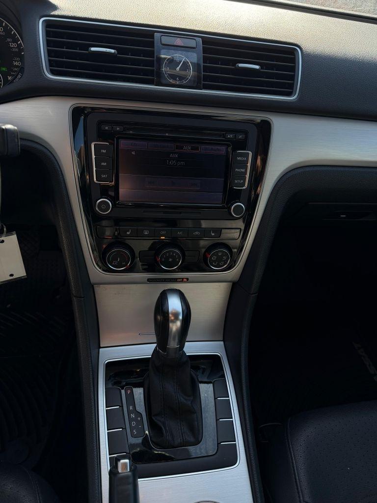 Volkswagen Passat  2013