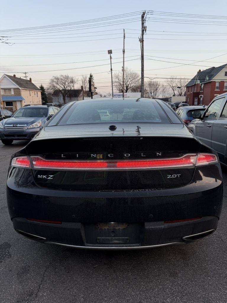 Lincoln MKZ  2017