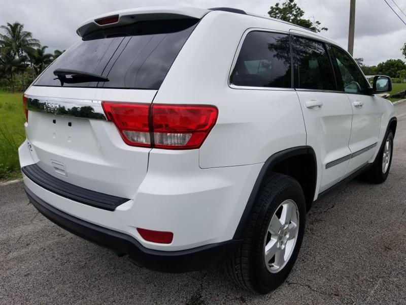 Jeep Grand Cherokee Laredo 4WD 2013