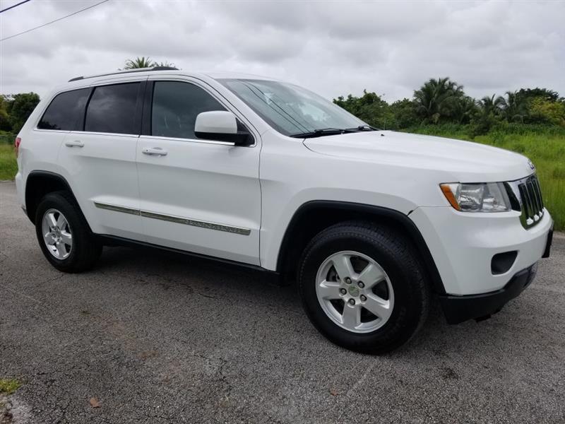 Jeep Grand Cherokee Laredo 4WD 2013