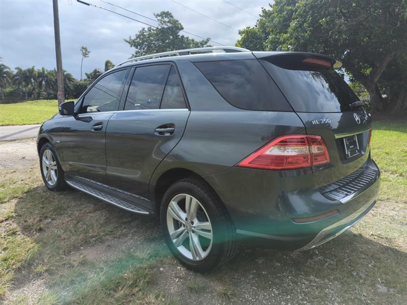 Mercedes-Benz M-Class ML350 4MATIC 2012