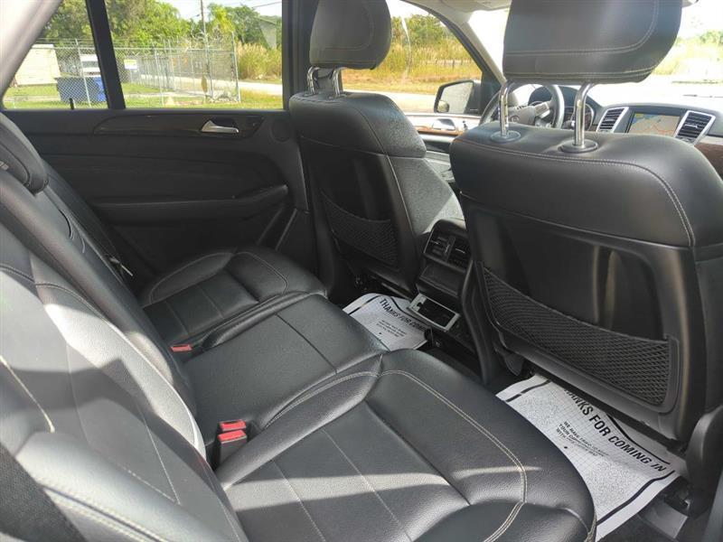 Mercedes-Benz M-Class ML350 4MATIC 2012