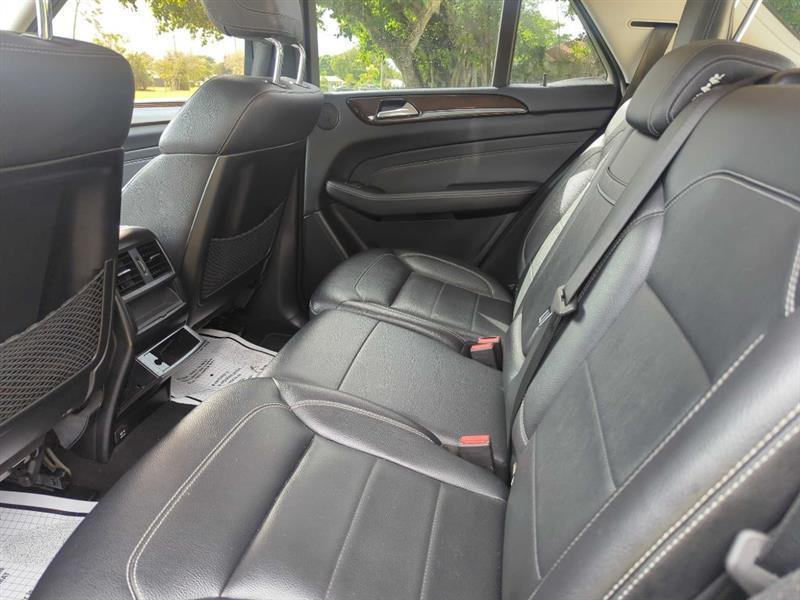 Mercedes-Benz M-Class ML350 4MATIC 2012