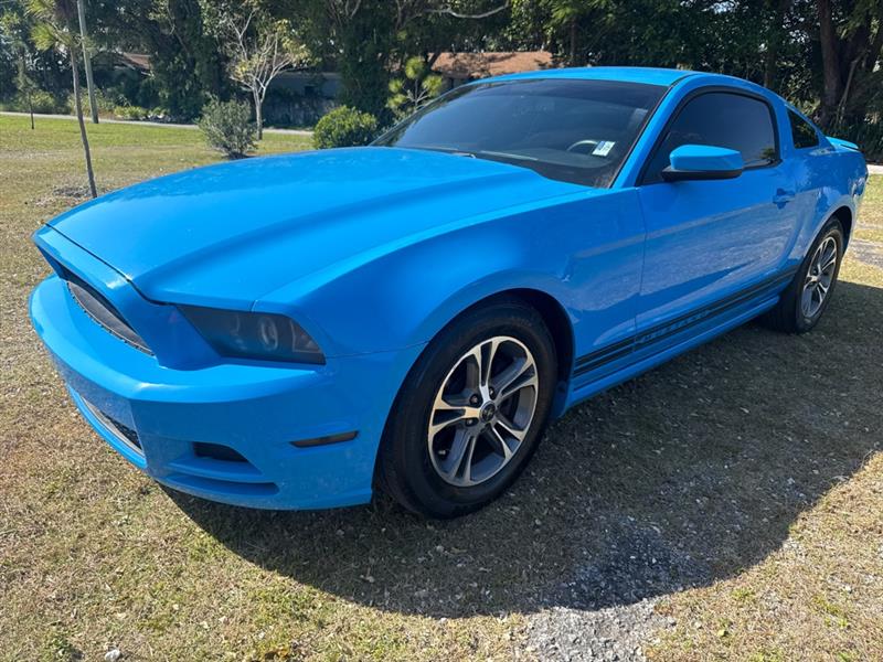 2014 Ford Mustang V6 Coupe