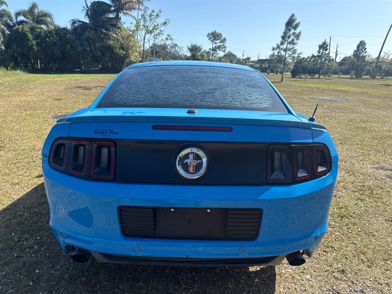 Ford Mustang V6 Coupe 2014