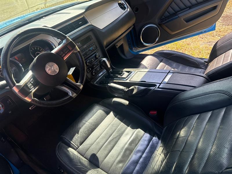 Ford Mustang V6 Coupe 2014