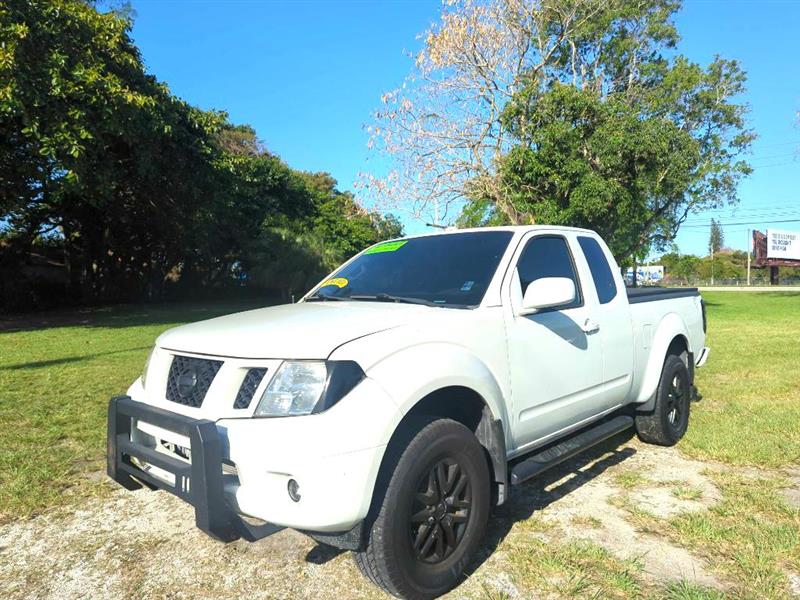 2017 Nissan Frontier S King Cab I4 5MT 2WD