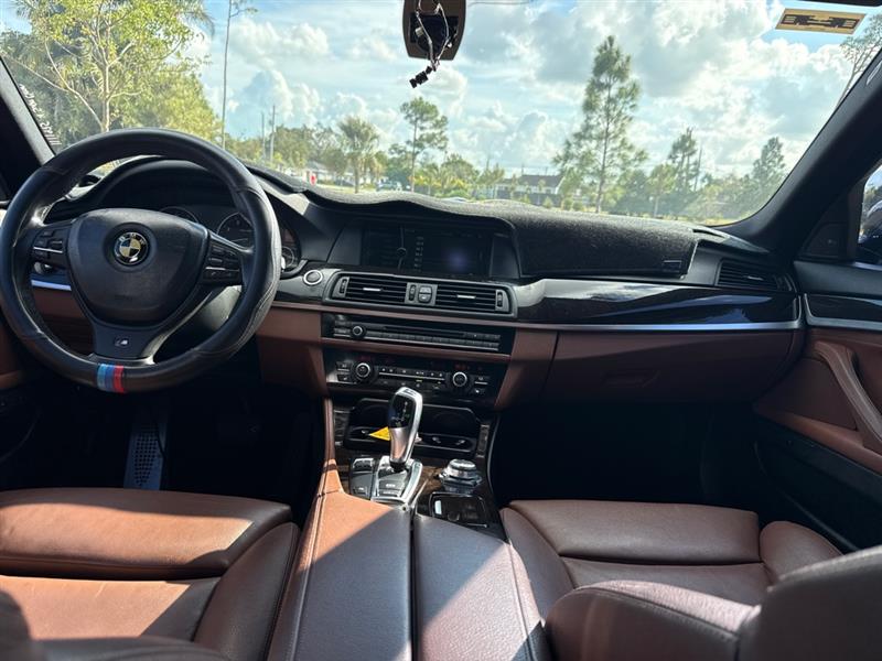 BMW 5-Series 535i 2011