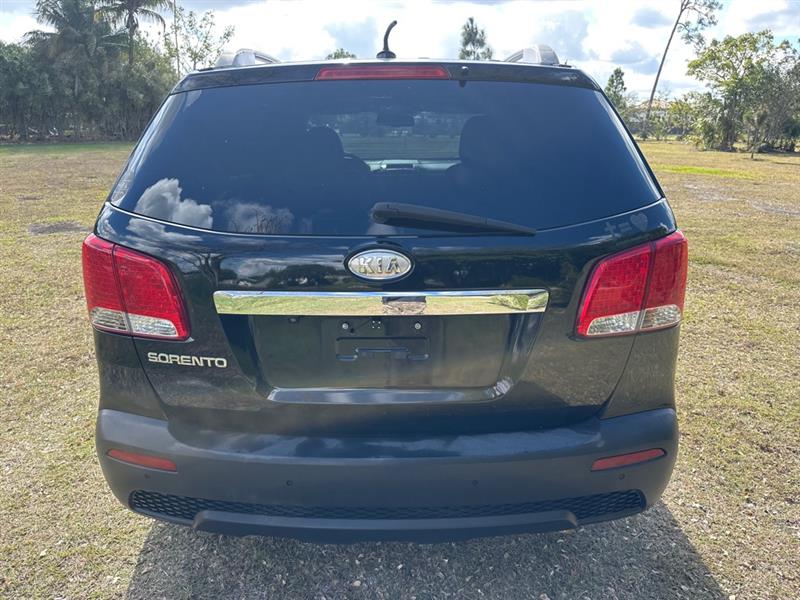 Kia Sorento LX 2WD 2013