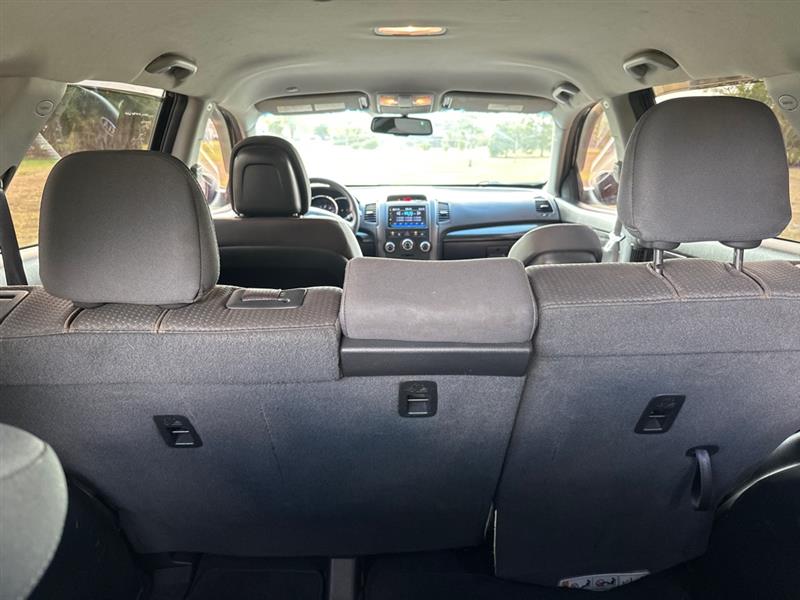 Kia Sorento LX 2WD 2013