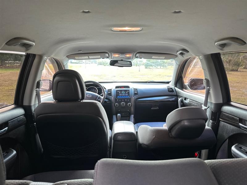 Kia Sorento LX 2WD 2013