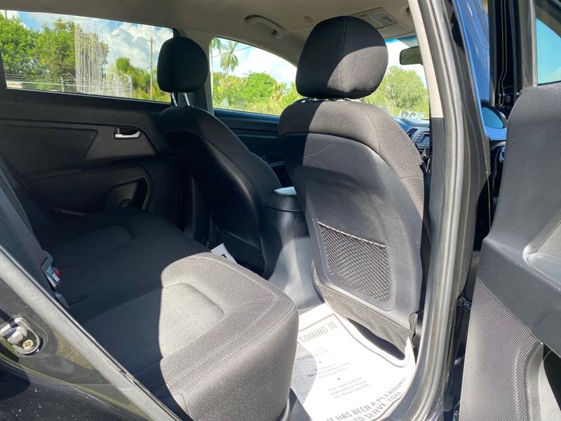 Kia Sportage LX FWD 2013