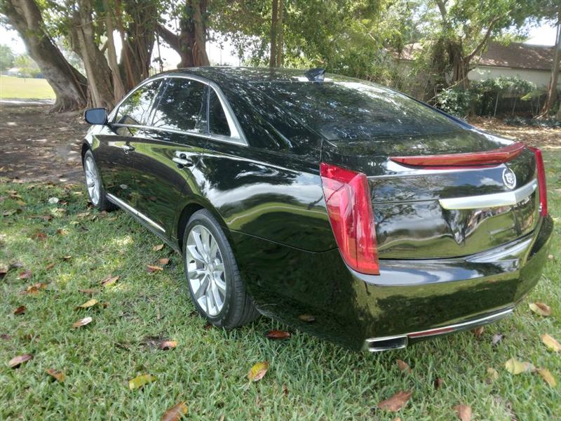 Cadillac XTS Luxury FWD 2015