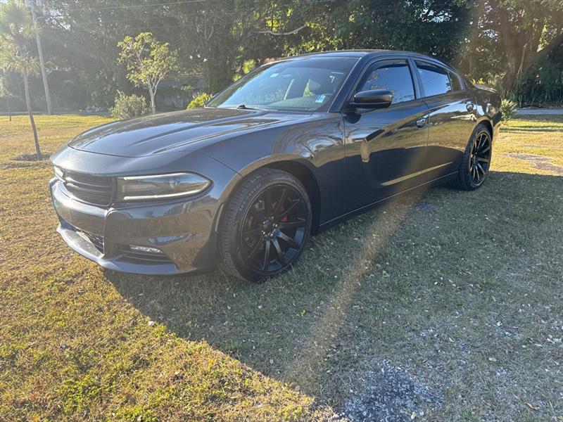 2016 Dodge Charger SE
