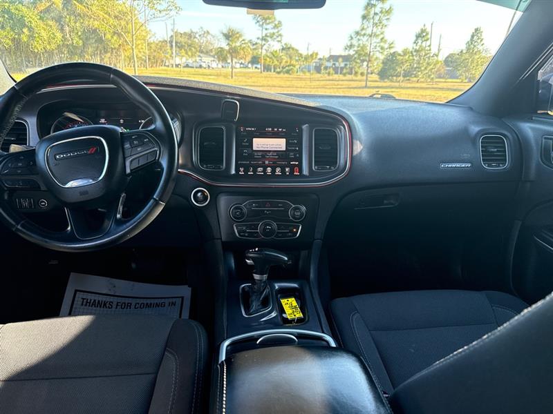 Dodge Charger SE 2016