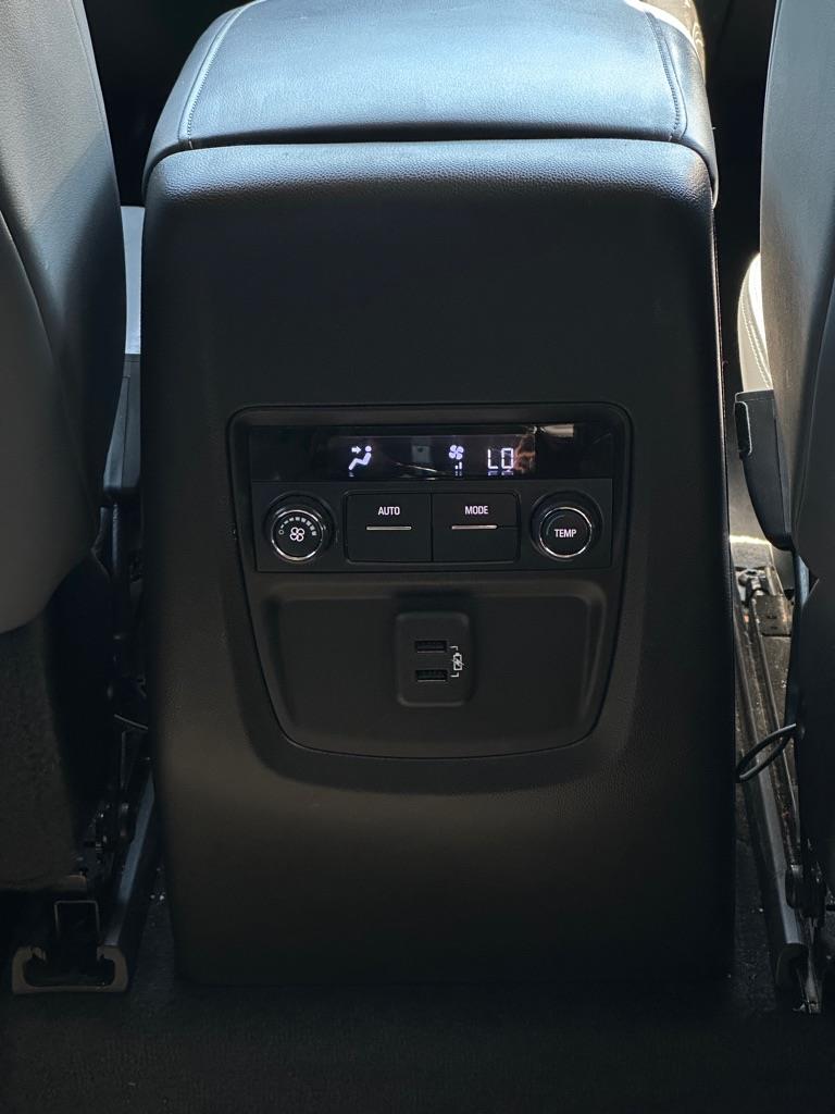 Buick Enclave Essence FWD 2019