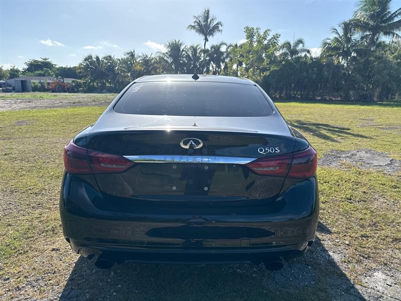 Infiniti Q50 3.0t LUXE 2018