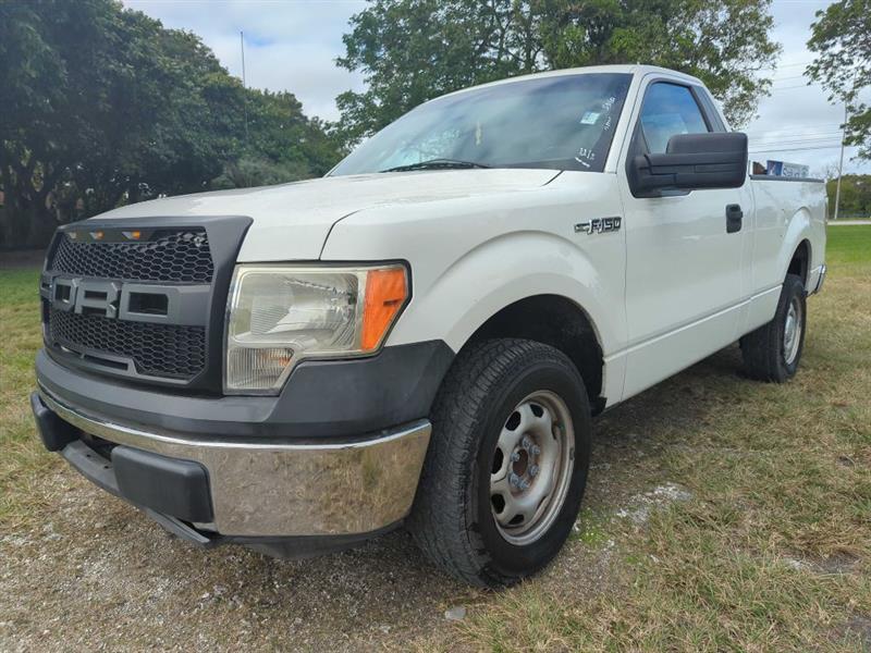 Ford F-150 XLT 8-ft. Bed 2WD 2013
