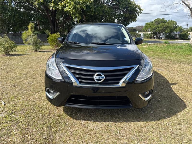 Nissan Versa 1.6 S 5M 2019