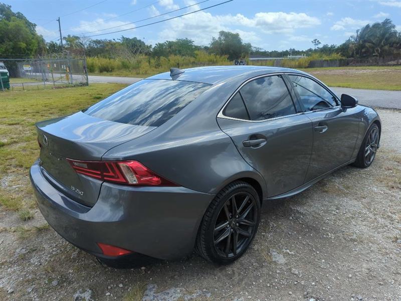 Lexus IS 250 RWD 2015
