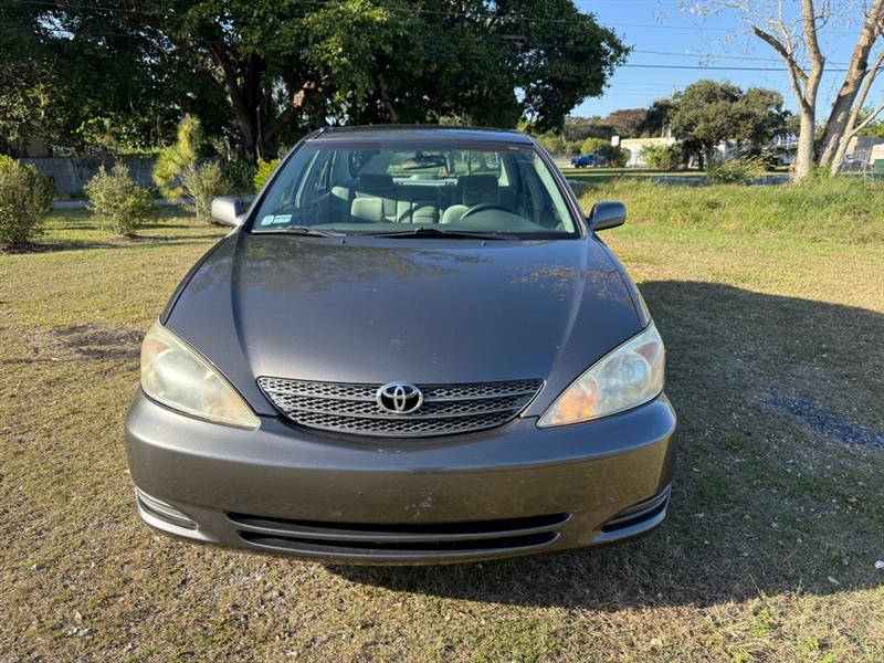Toyota Camry LE 2003