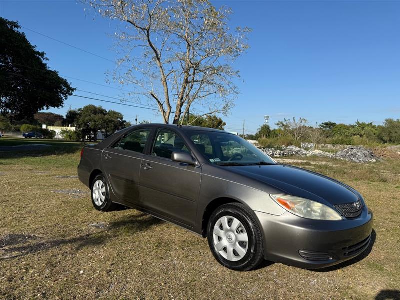 Toyota Camry LE 2003
