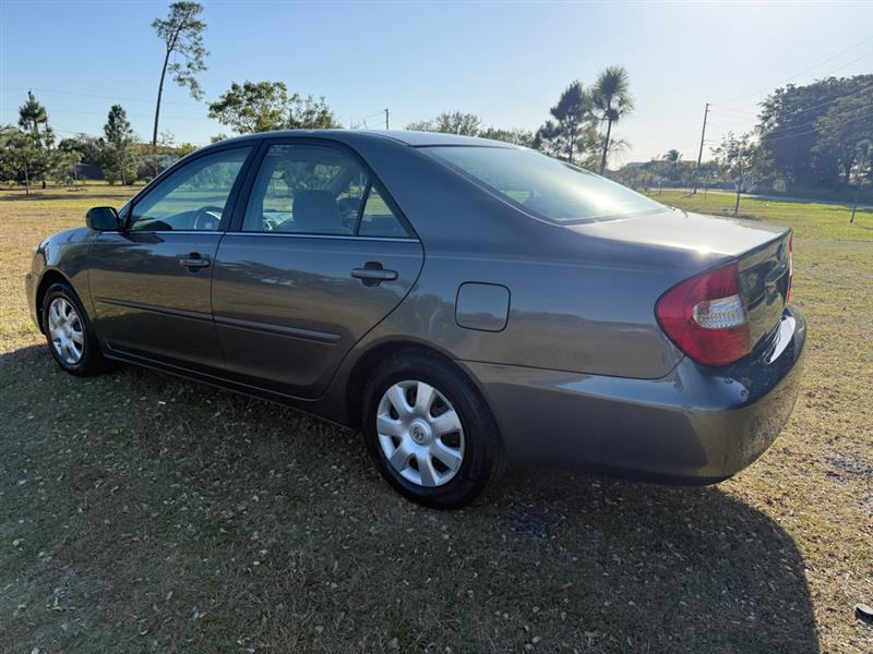 Toyota Camry LE 2003