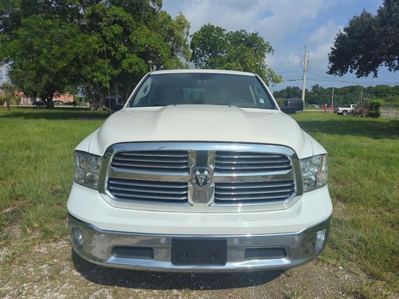 RAM 1500 SLT Crew Cab SWB 4WD 2016