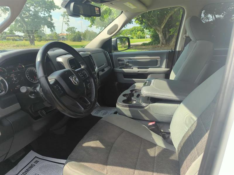 RAM 1500 SLT Crew Cab SWB 4WD 2016