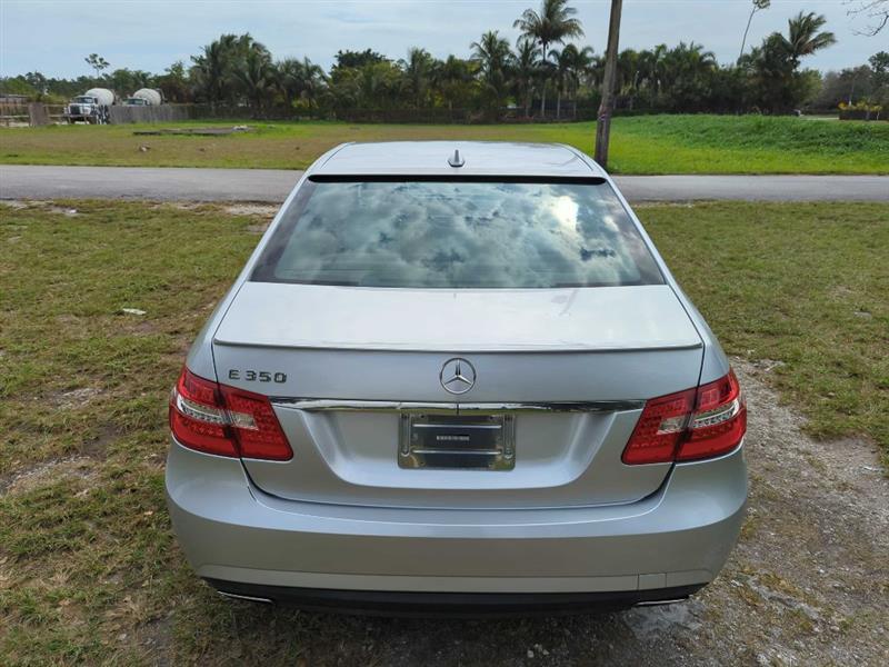 Mercedes-Benz E-Class E350 Sedan 2010