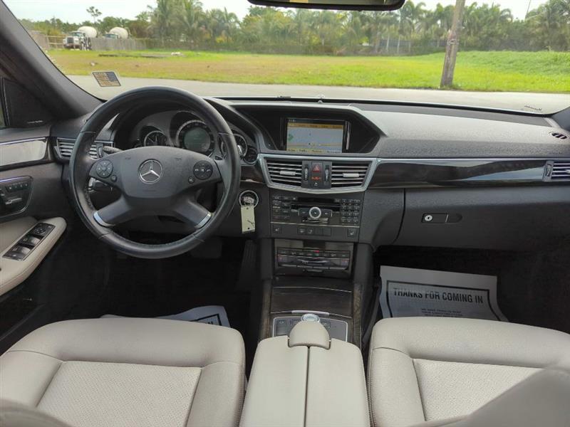 Mercedes-Benz E-Class E350 Sedan 2010