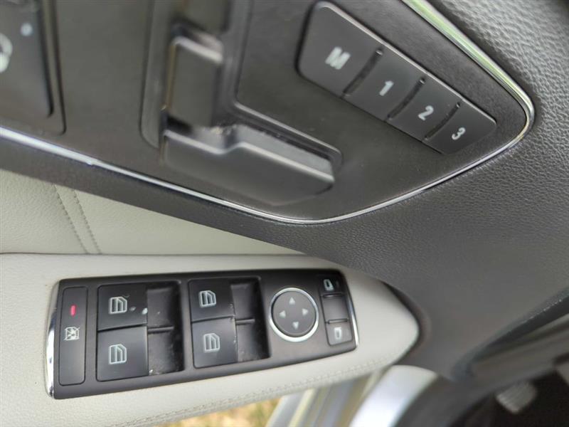 Mercedes-Benz E-Class E350 Sedan 2010